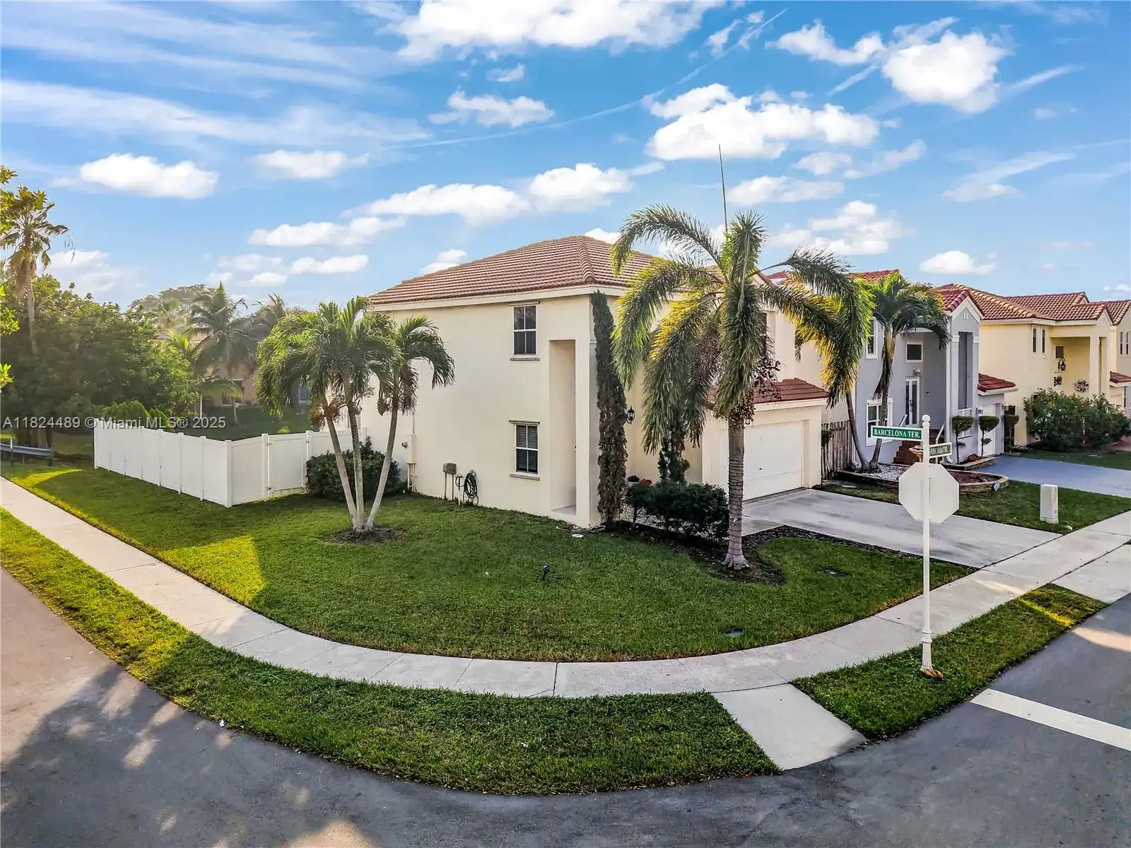 7400 Viscaya Cir, Margate FL 33063 photo 3