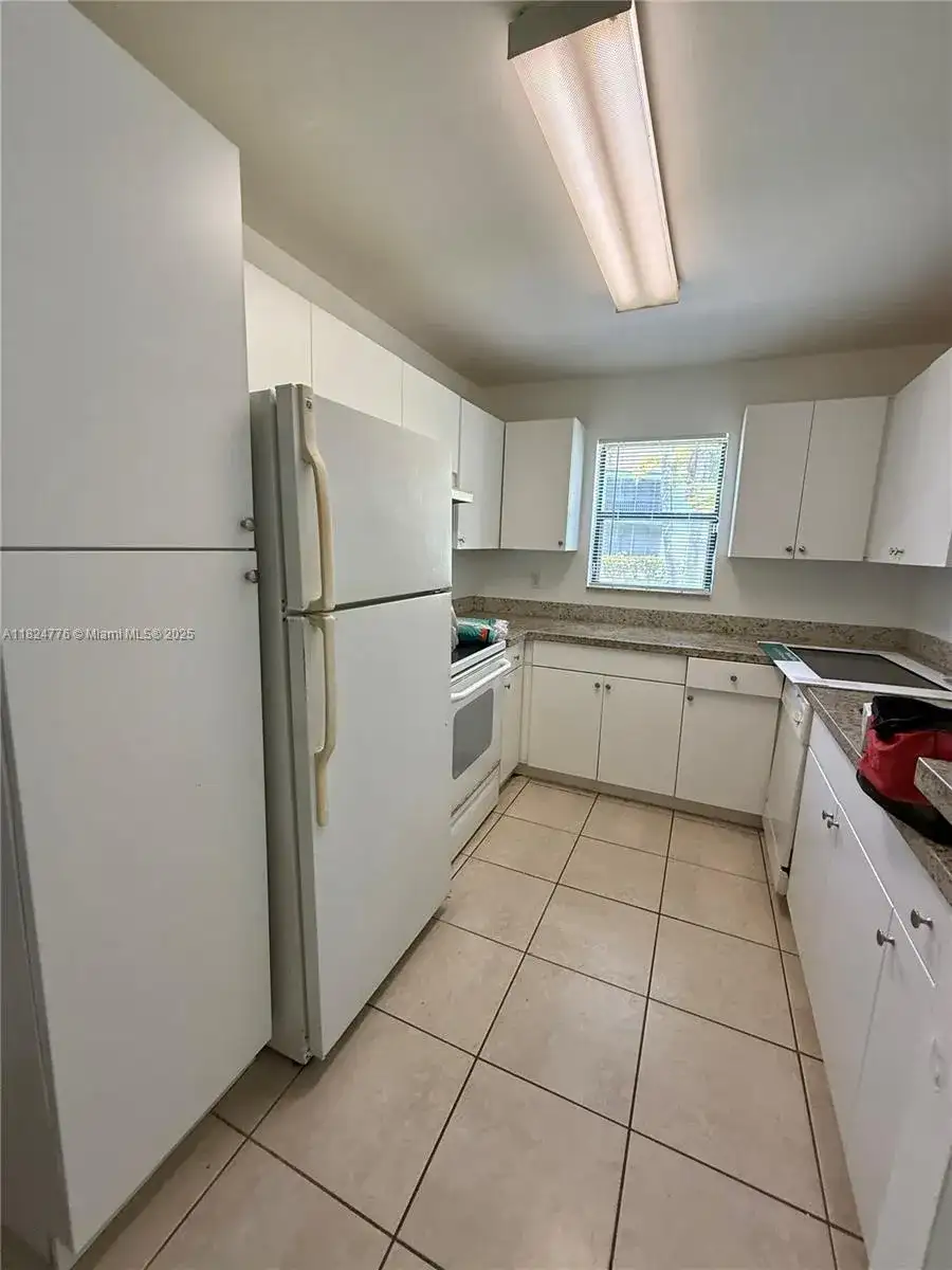 3963 NW 87th Ave # 0, Sunrise FL 33351 photo 4