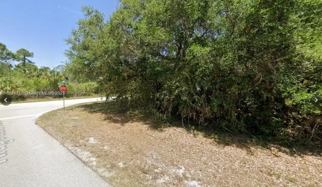 19034 Ridgedale Ave, Port Charlotte FL 33954 photo 2