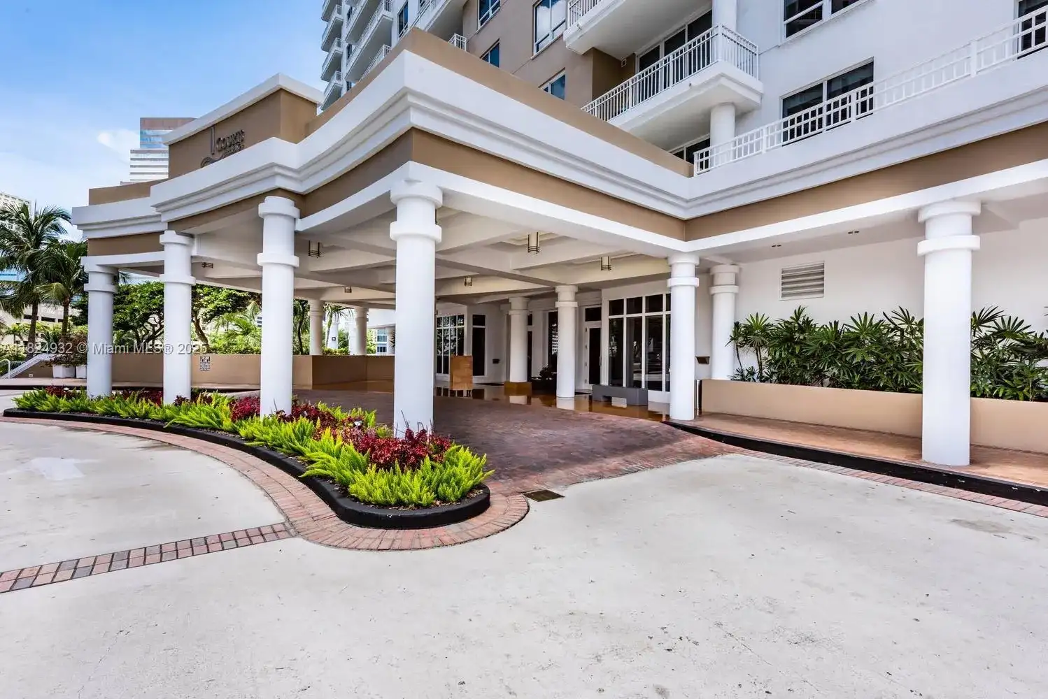 801 Brickell Key Blvd # 807, Miami FL 33131 photo 2
