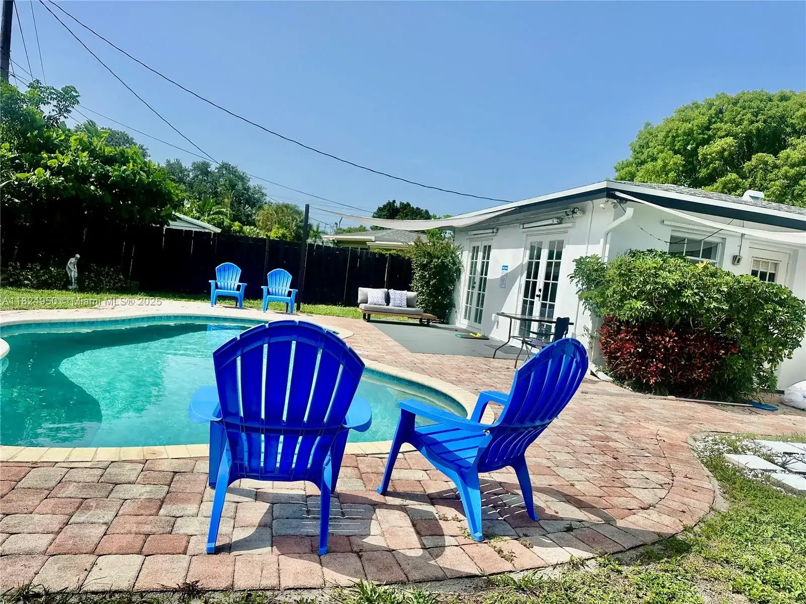 4861 NE 8th Ave, Oakland Park FL 33334 photo 3