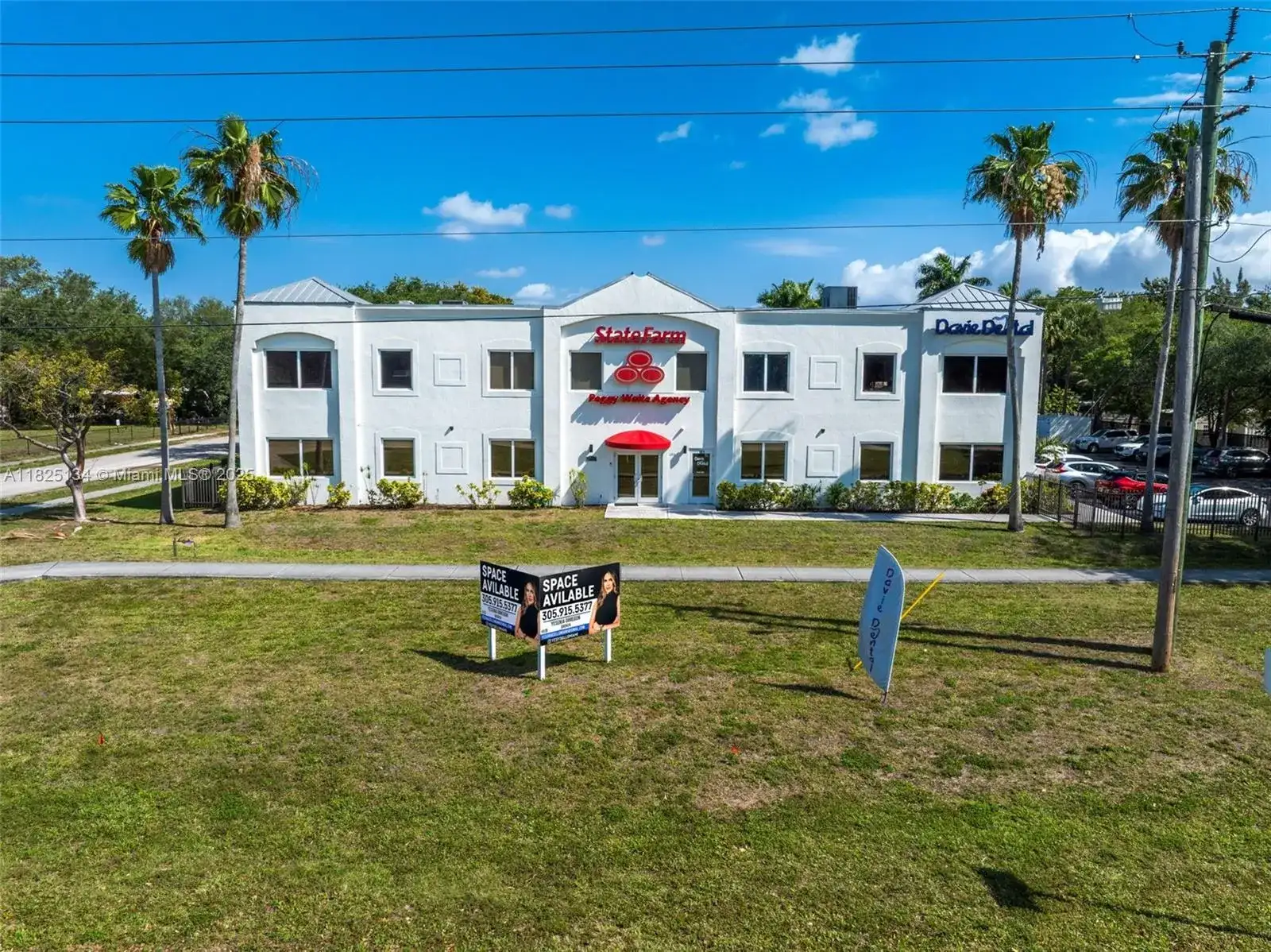 5397 Orange Dr, Davie FL 33314 photo 4