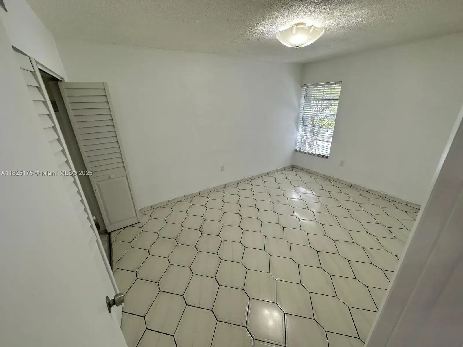 820 Salzedo St # 201, Coral Gables FL 33134 photo 5