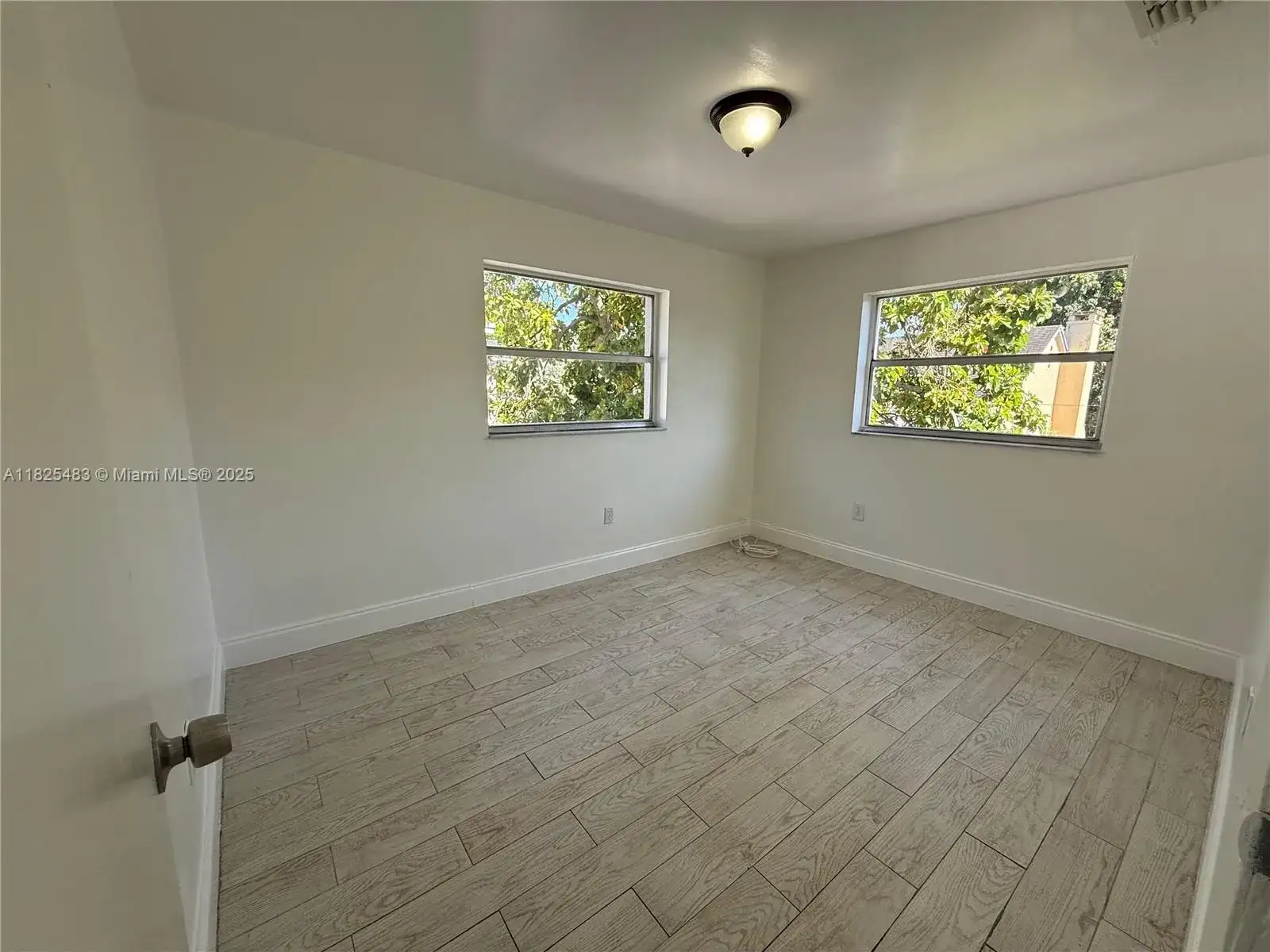 1035 SW 4th St # 3, Miami FL 33130 photo 3