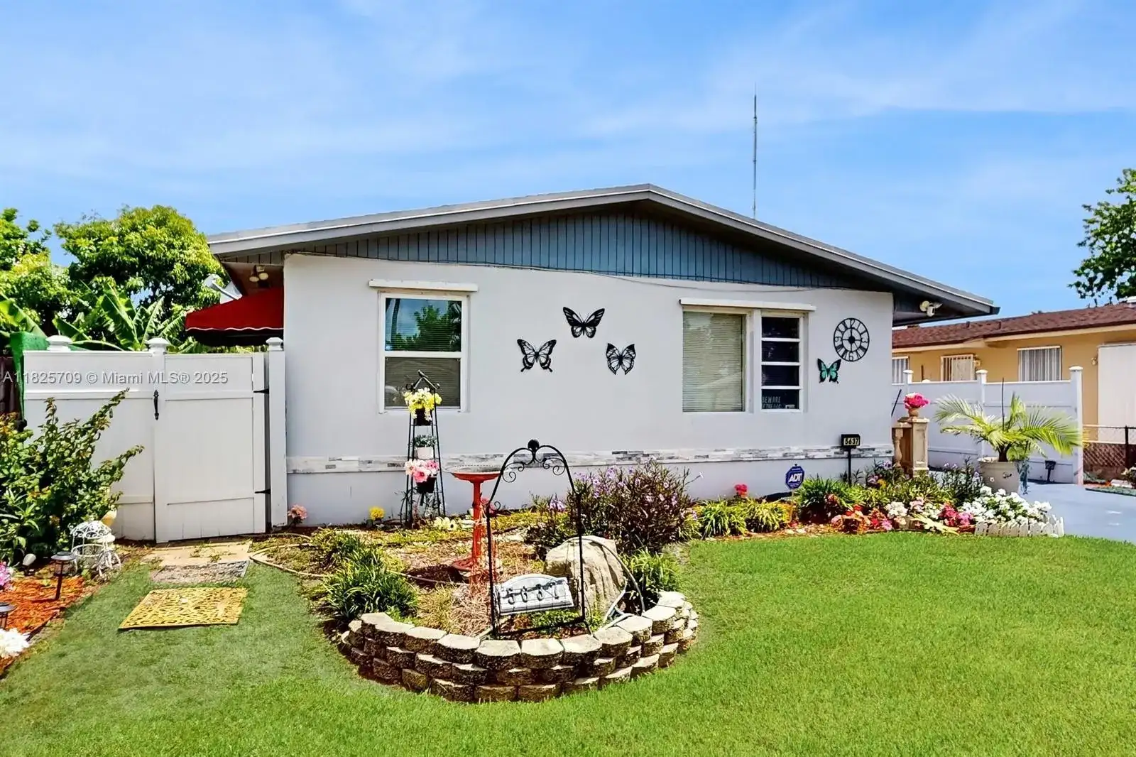 5637 SW 40th St, West Park FL 33023 photo 4