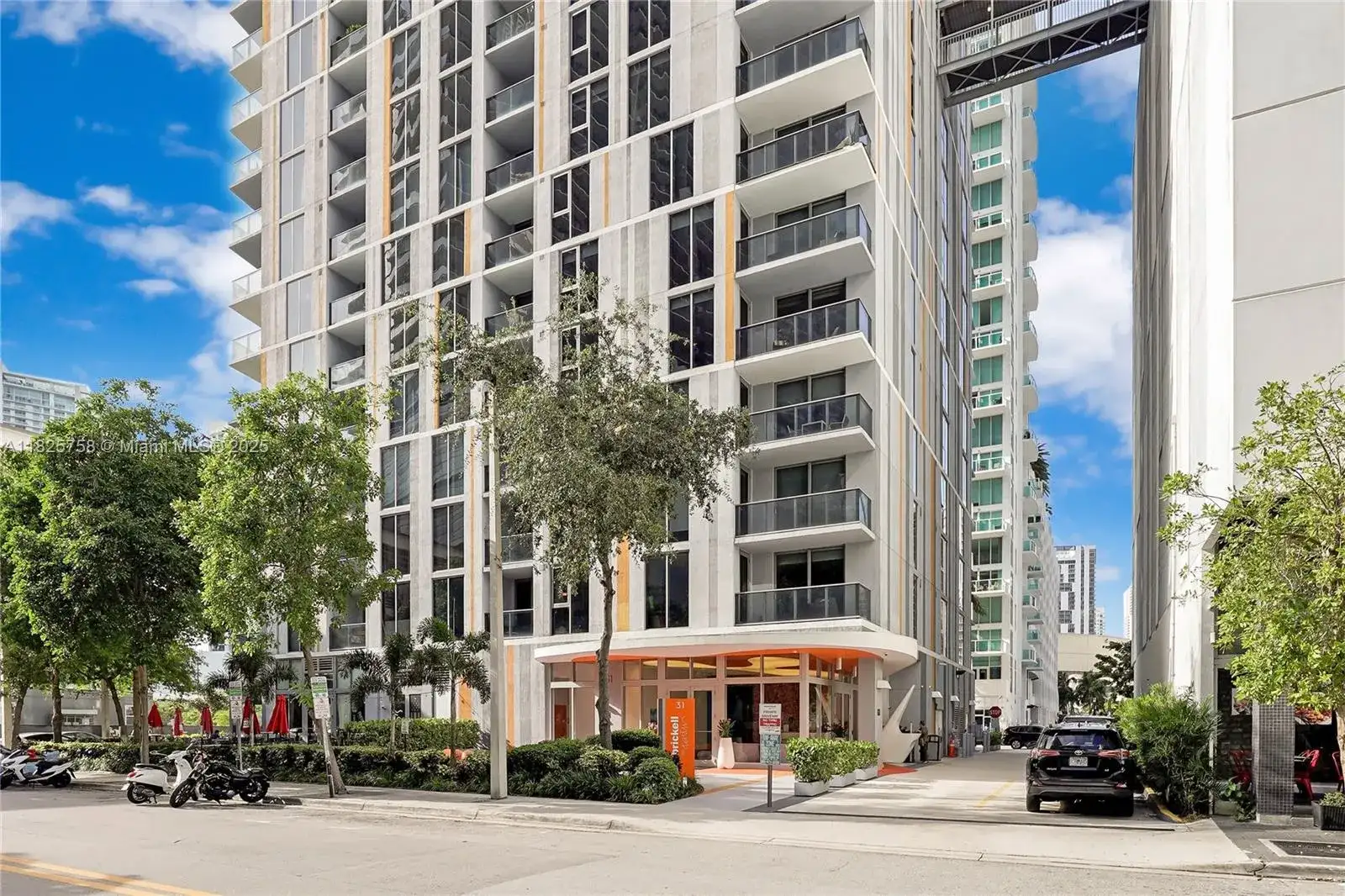 31 SE 6th St # 2706, Miami FL 33131 photo 4
