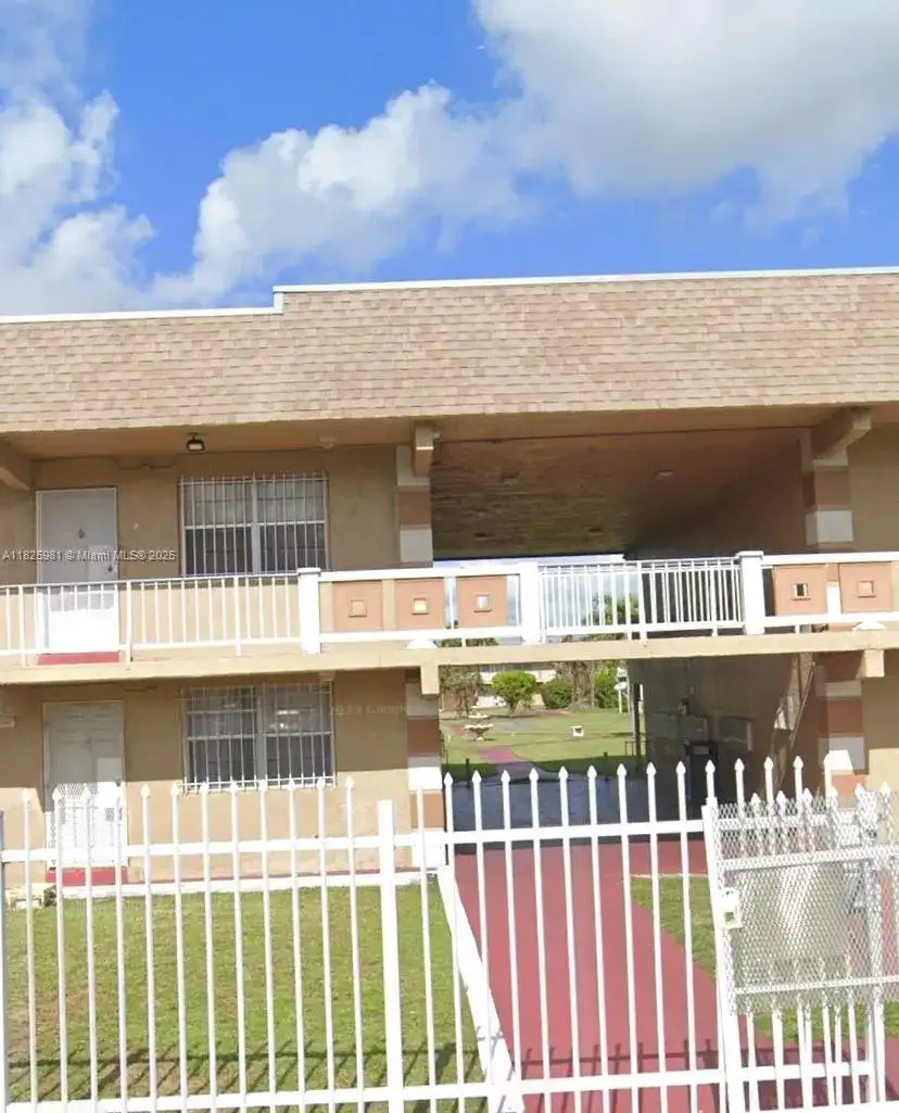 301 NW 177th St # 227, Miami Gardens FL 33169 photo 3