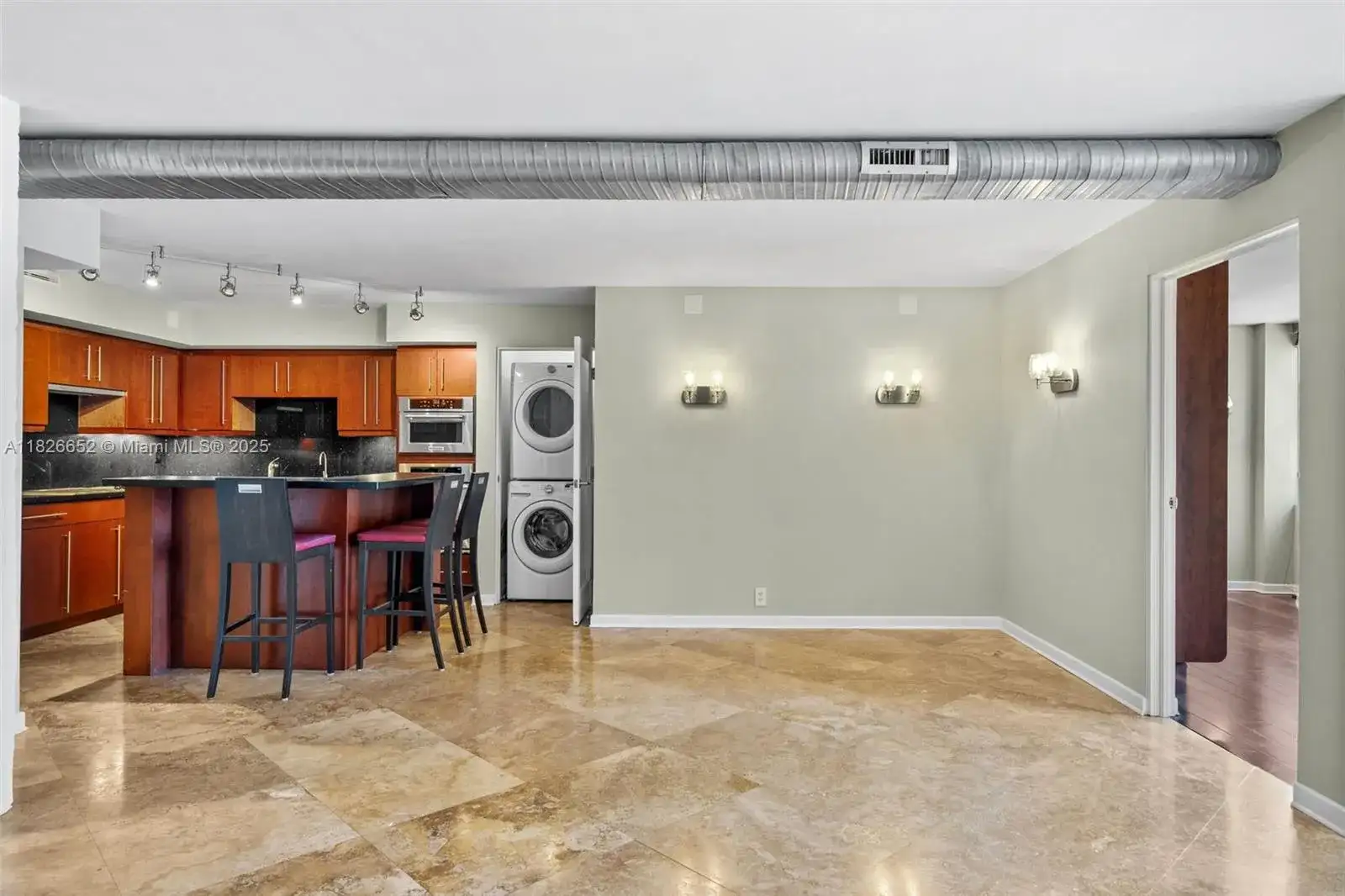 1901 Brickell Ave # B1713, Miami FL 33129 photo 5