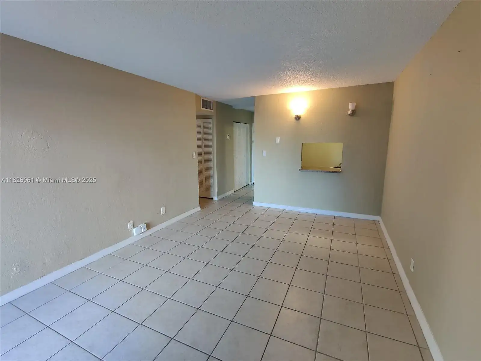 4550 NW 9th St # 310E, Miami FL 33126 photo 2