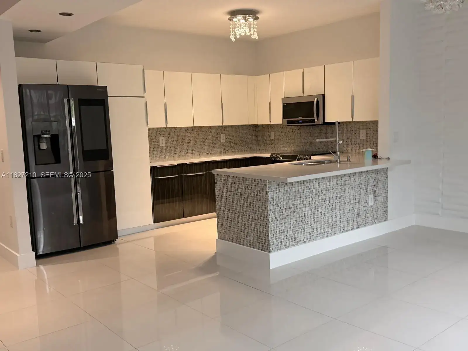 8513 NW 109th Ct, Doral FL 33178 photo 5