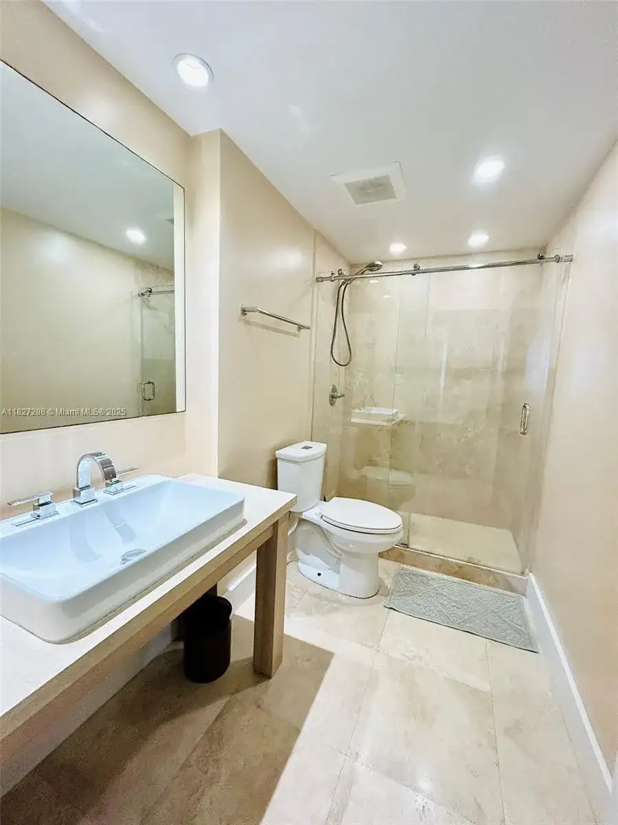 100 Lincoln Rd # 1429, Miami Beach FL 33139 photo 5