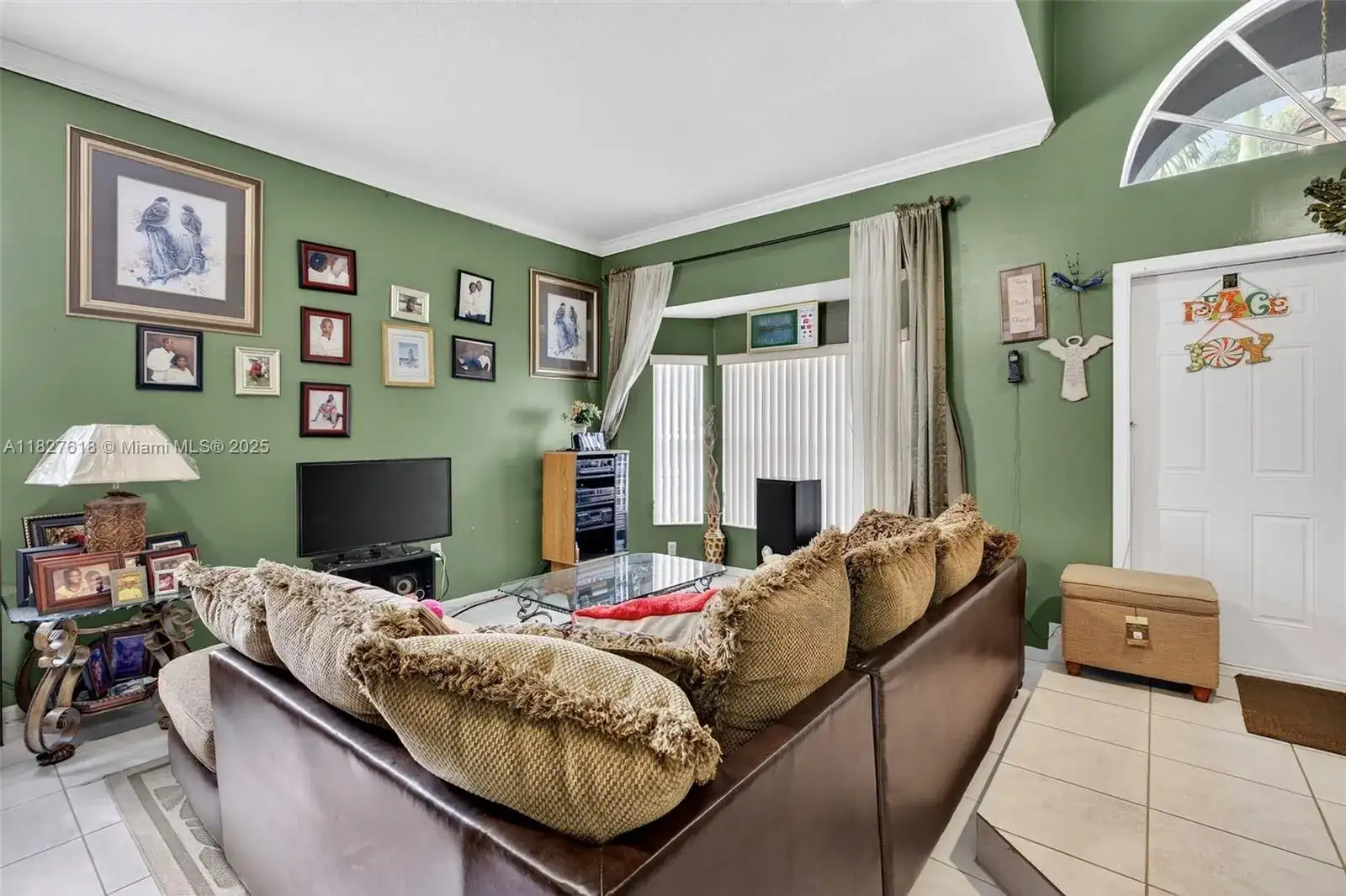7095 E Tropical Way, Plantation FL 33317 photo 3