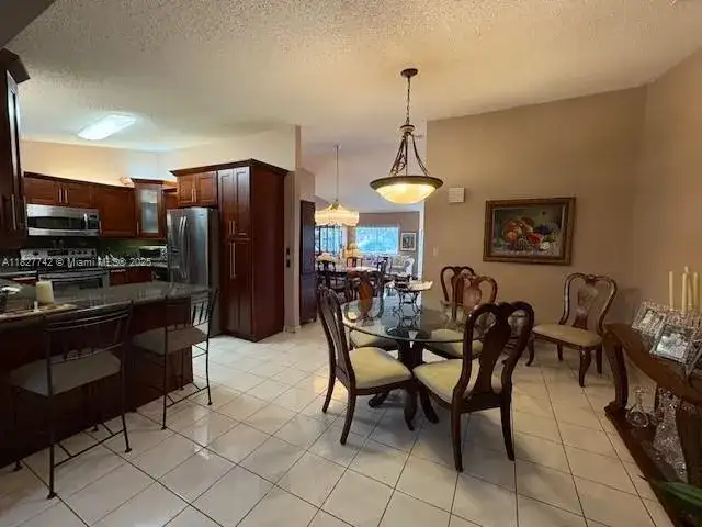 13736 SW 12th St, Miami FL 33184 photo 4
