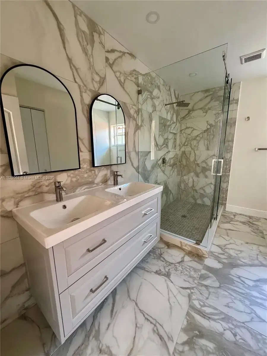 8638 NW 1st Ln # 8638, Miami FL 33126 photo 4