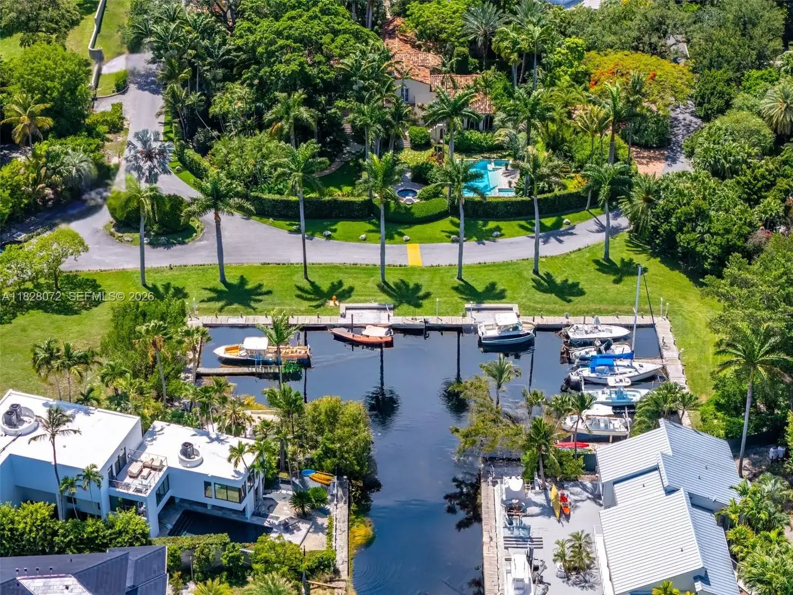 3540 N Moorings Way, Miami FL 33133 photo 5