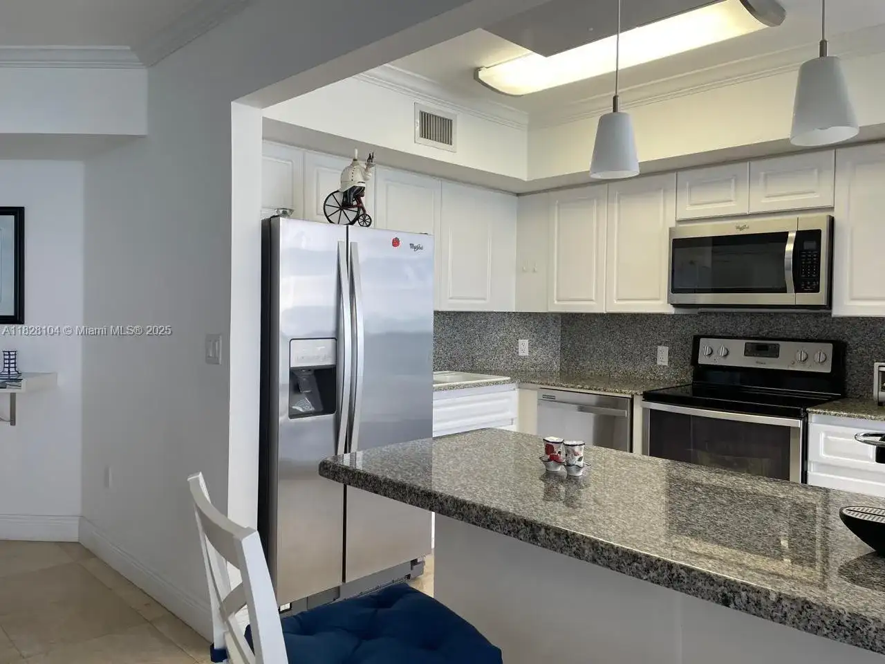 6301 Collins Ave # 908, Miami Beach FL 33141 photo 2