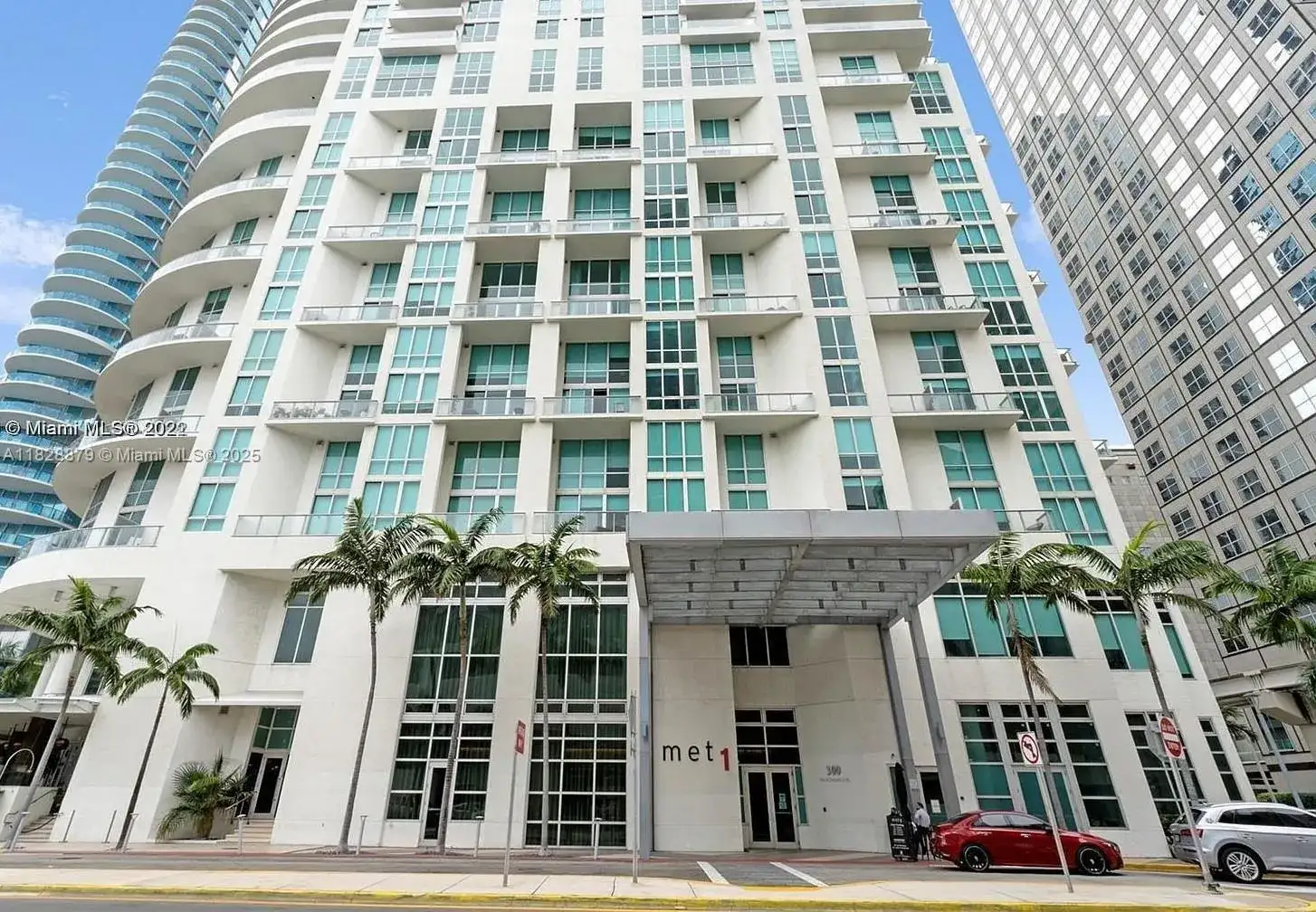 300 S Biscayne Blvd # 3201, Miami FL 33131 photo 2