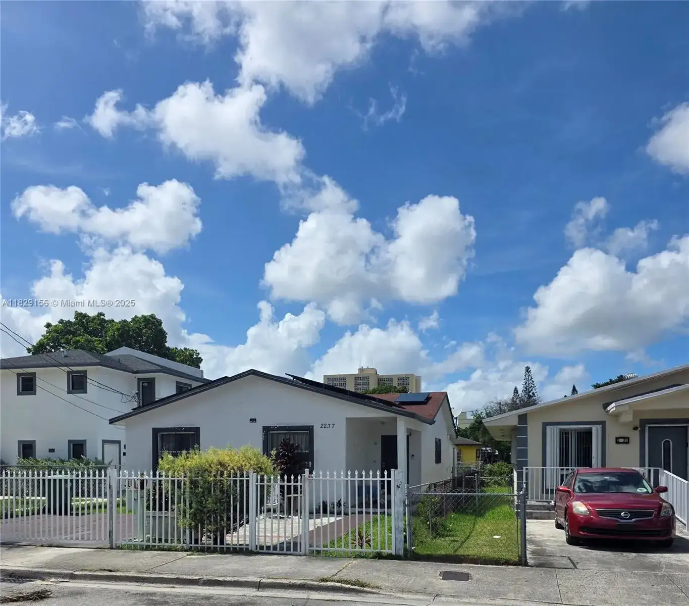 2237 NW 50th St, Miami FL 33142 photo 2