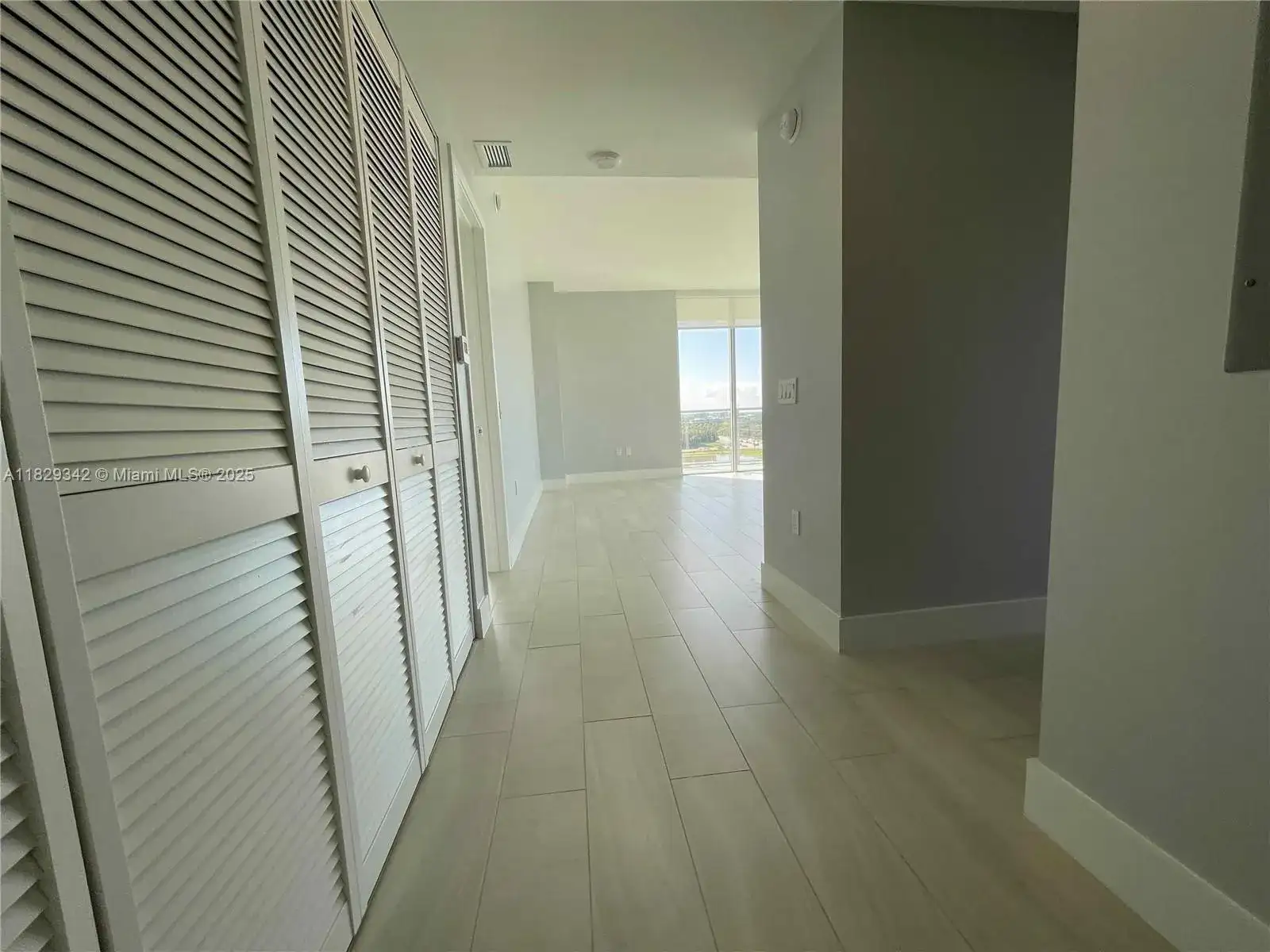 2000 Metropica Way # 804, Sunrise FL 33323 photo 4