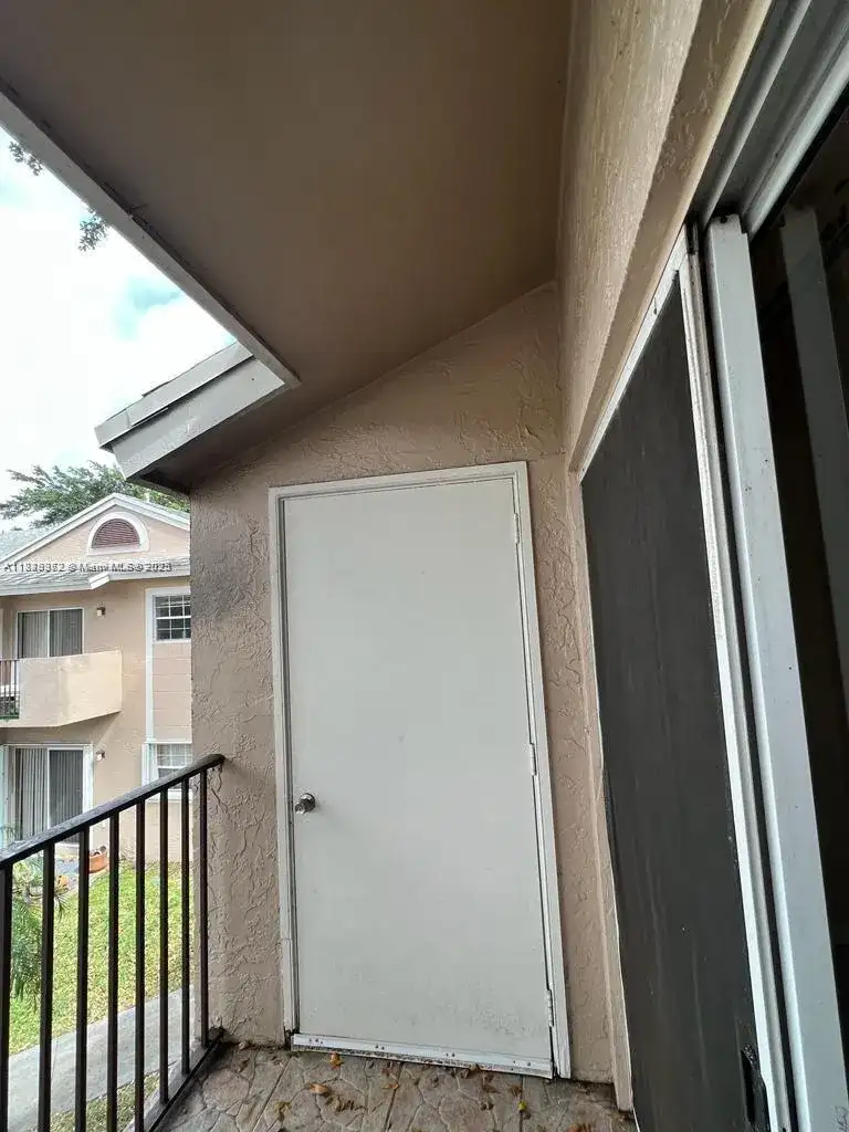 1851 NW 96th Ter # 6D, Pembroke Pines FL 33024 photo 3