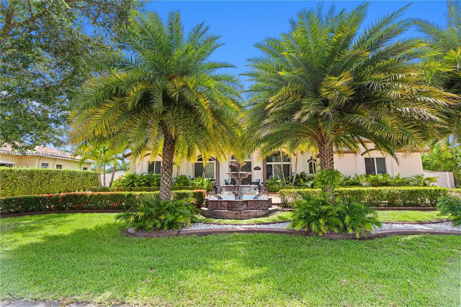 16601 SW 87th Ct # 16601, Palmetto Bay FL 33157 photo 2