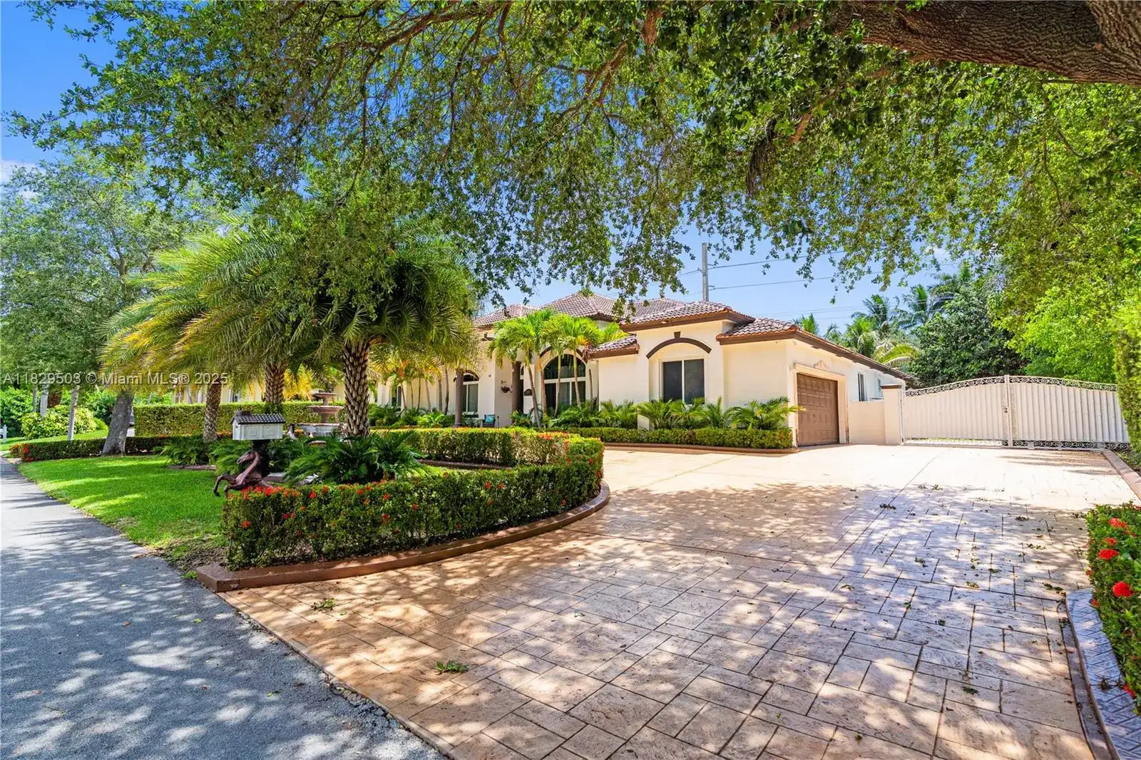 16601 SW 87th Ct # 16601, Palmetto Bay FL 33157 photo 3