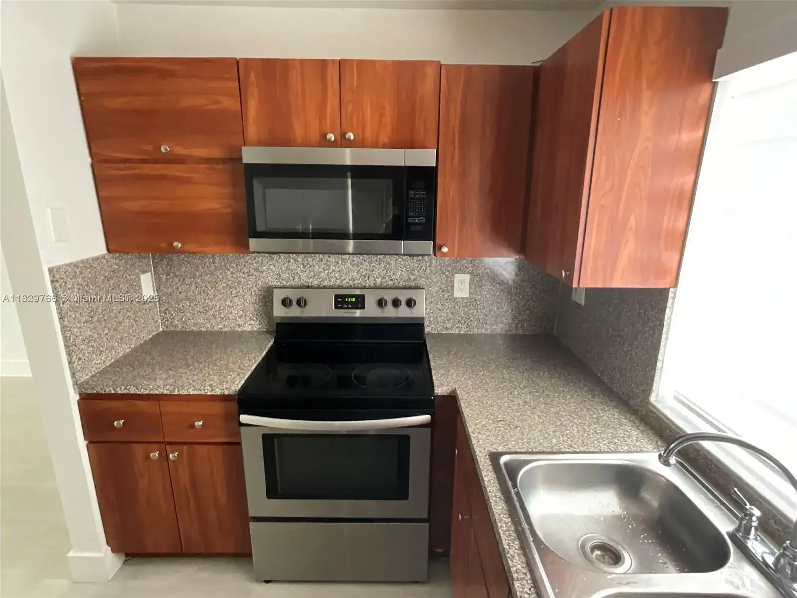 2775 W 62nd St # 207, Hialeah FL 33016 photo 4