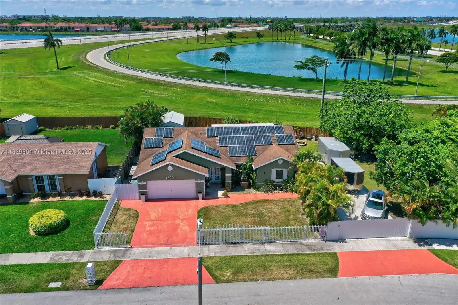 13721 SW 280th Ter, Homestead FL 33033 photo 2