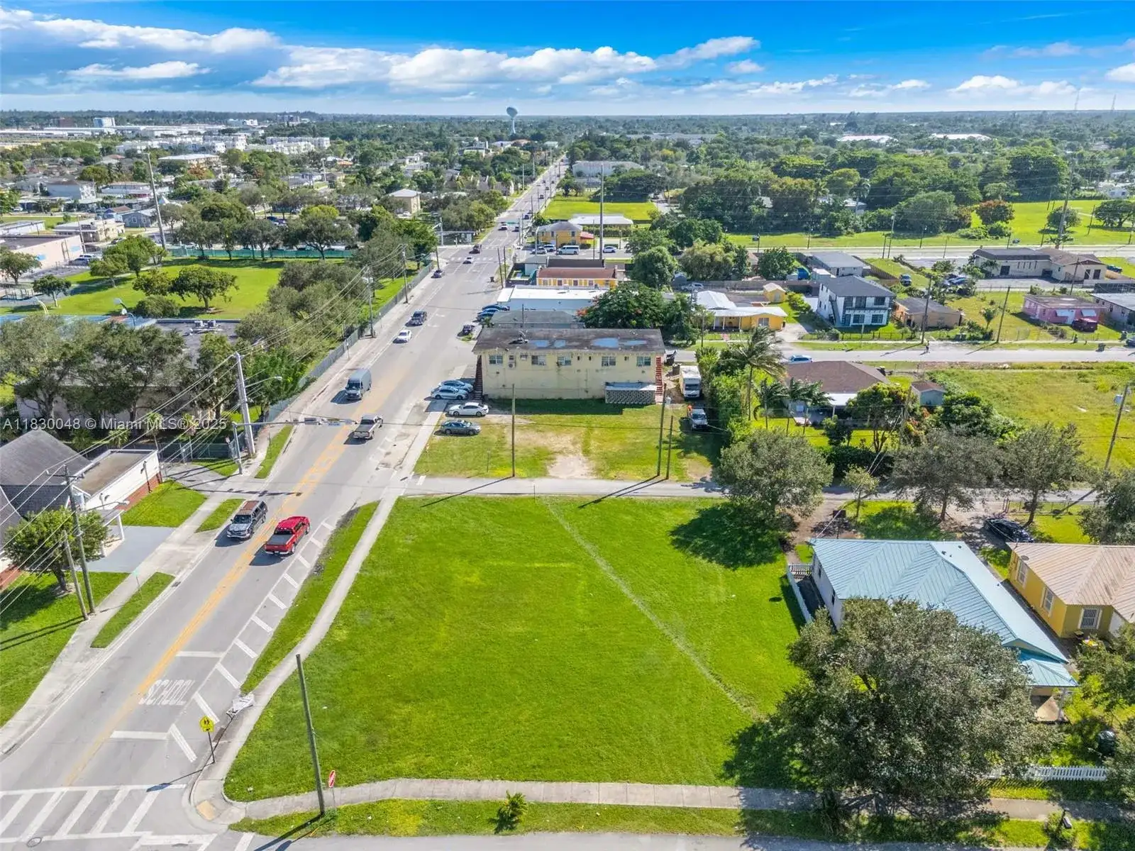 604 SW 6th Ave, Homestead FL 33030 photo 4