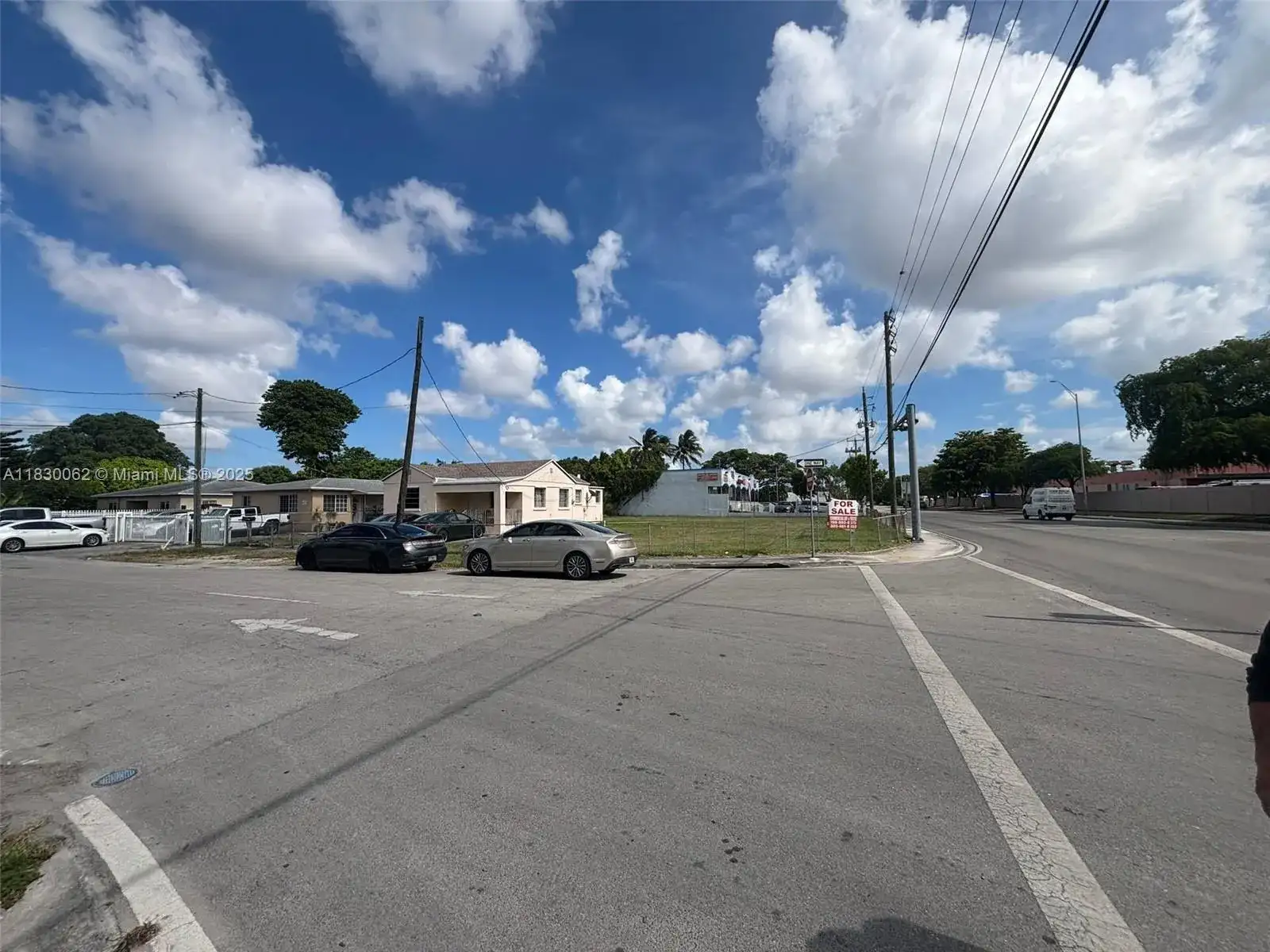 3186 NW 33rd St, Miami FL 33142 photo 4