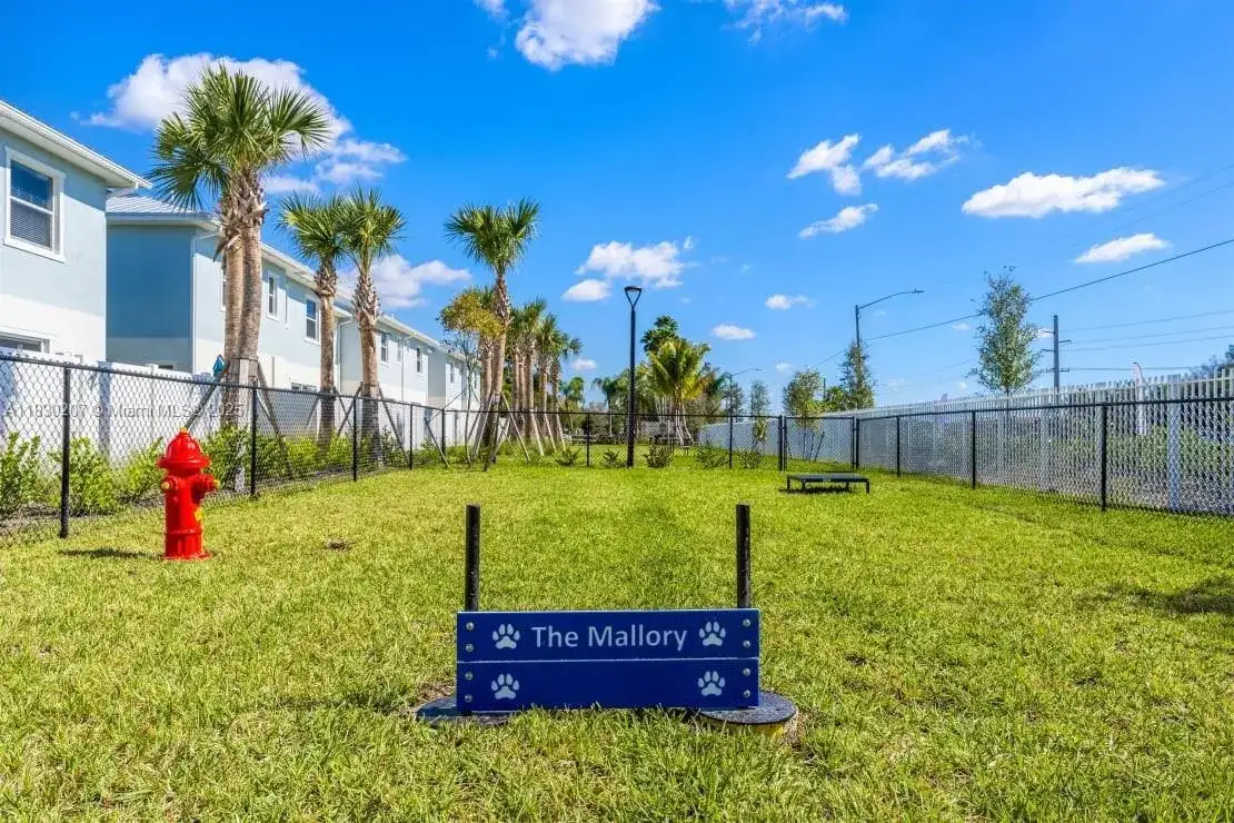 3317 Maritime Pl # 101, Fort Myers FL 33916 photo 2