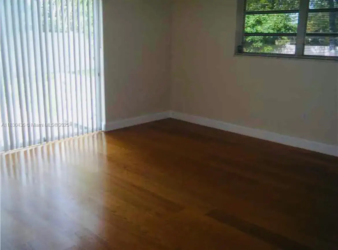 6790 SW 10th Ct, Pembroke Pines FL 33023 photo 5