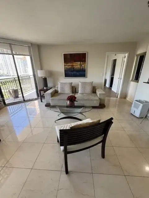 540 Brickell Key Dr # 1211, Miami FL 33131 photo 2