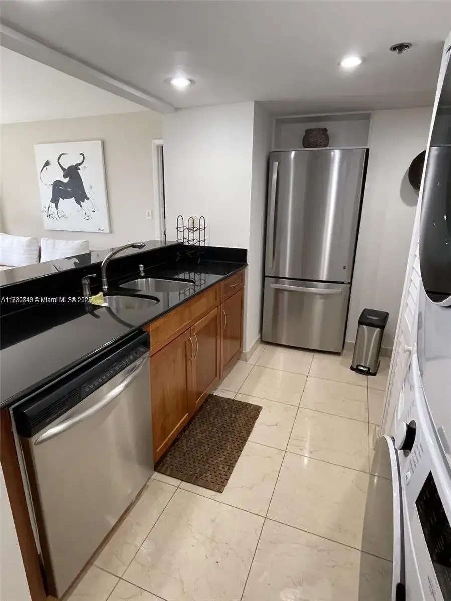 540 Brickell Key Dr # 1211, Miami FL 33131 photo 5