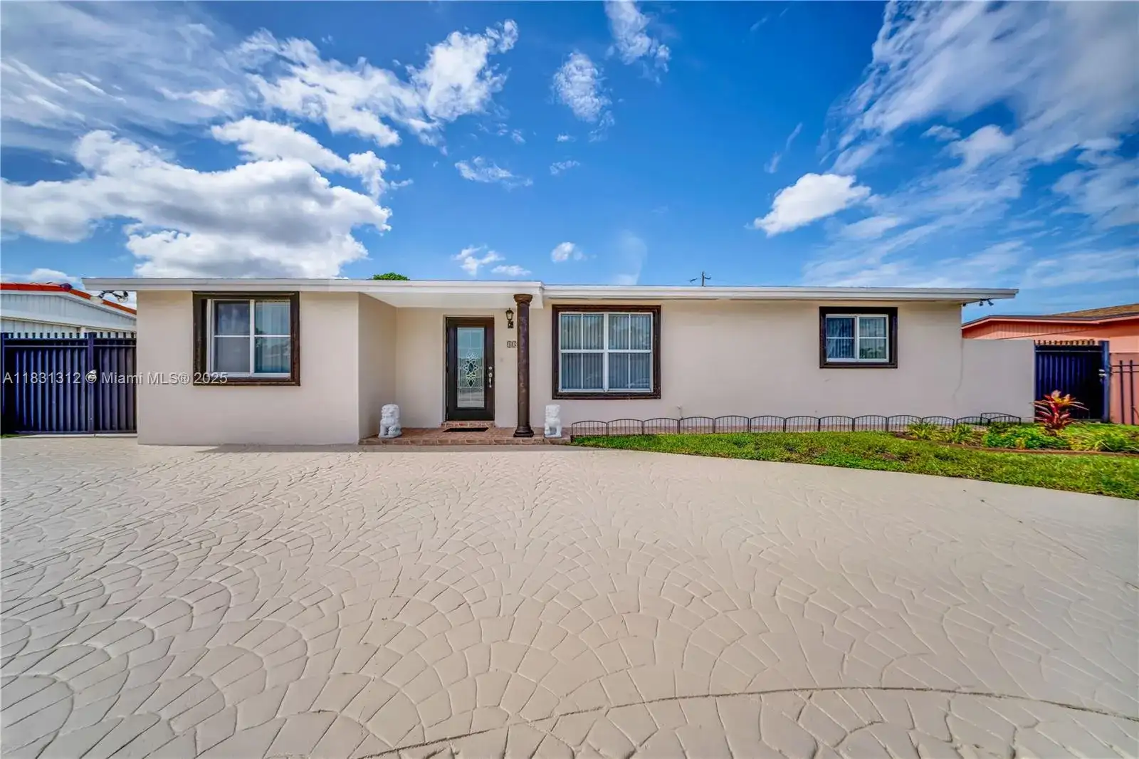 1315 W 79th St, Hialeah FL 33014 photo 2
