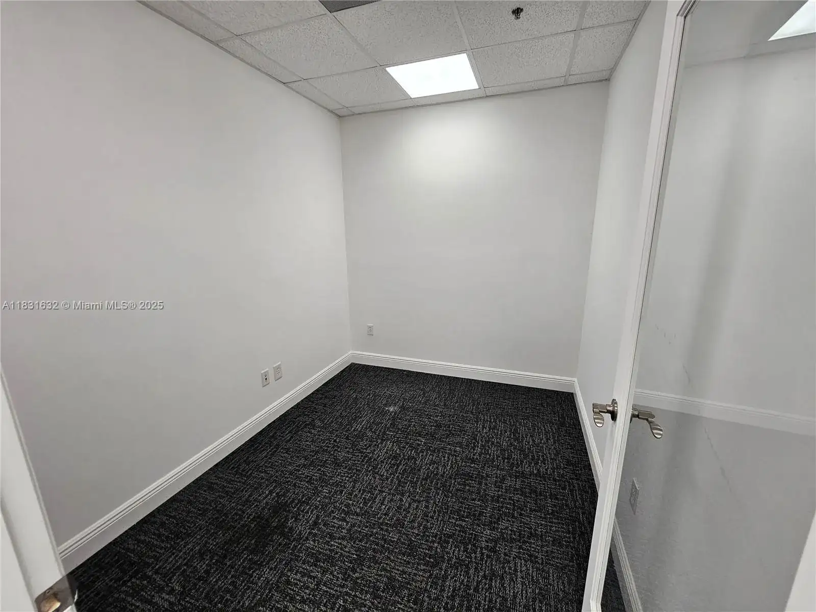 12550 Biscayne Blvd # 402, North Miami FL 33181 photo 5