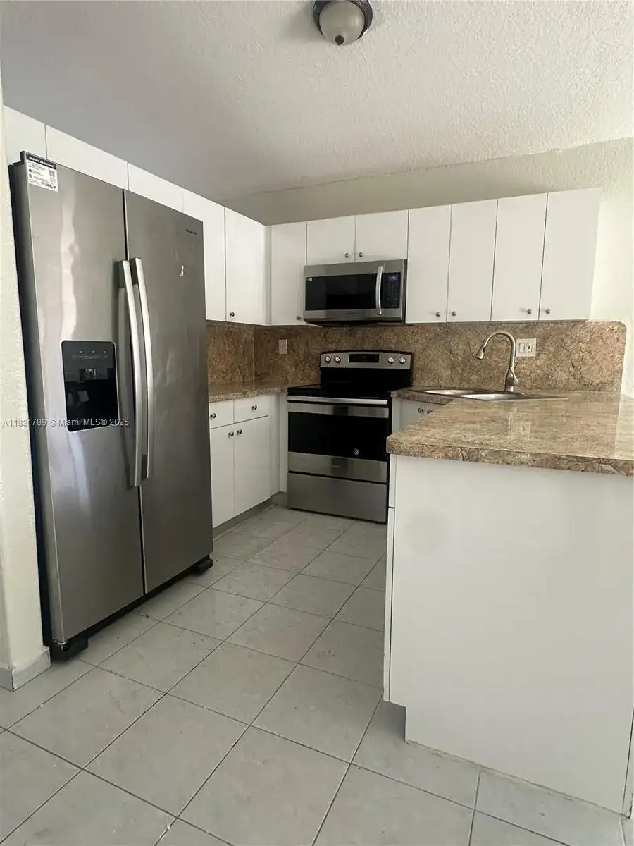 3108 W 73rd Pl # 3108, Hialeah FL 33018 photo 2