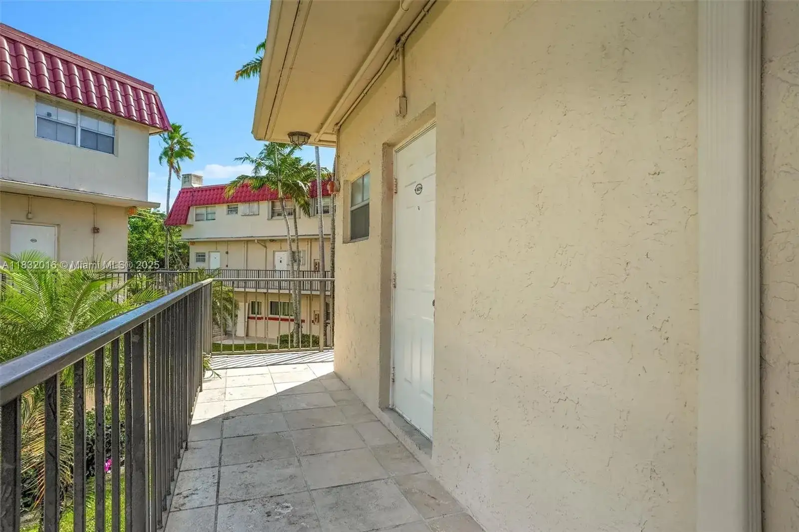 8650 SW 67th Ave # 1025, Pinecrest FL 33156 photo 2