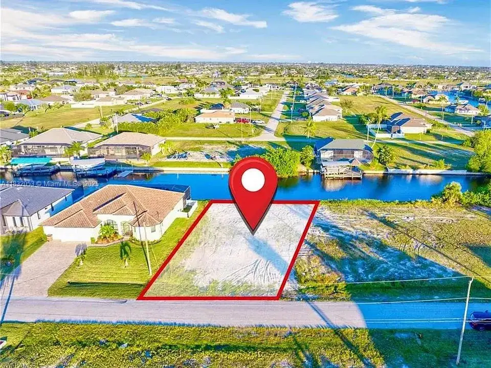 415 NW 35th Pl #20, Cape Coral FL 33993 photo 2