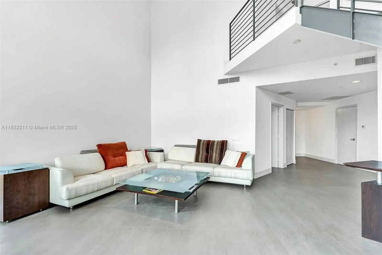 60 SW 13th St # 3400, Miami FL 33130 photo 4