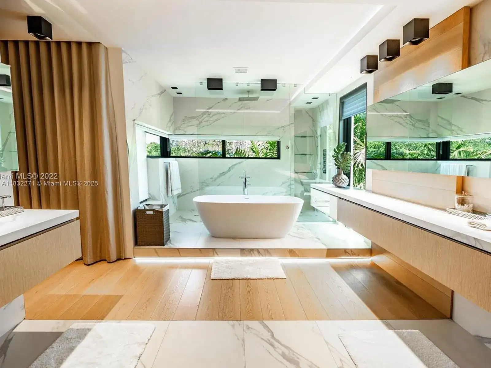 2456 Prairie Ave, Miami Beach FL 33140 photo 5