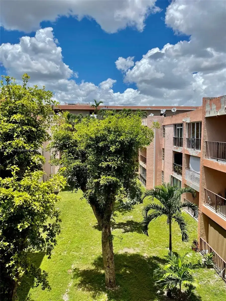 1900 W 68th St # B303, Hialeah FL 33014 photo 2
