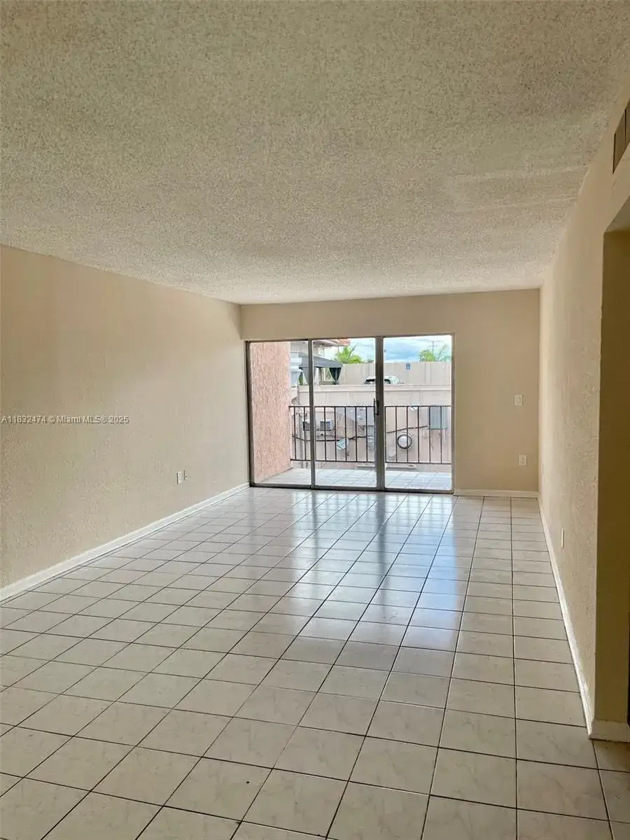 1900 W 68th St # B303, Hialeah FL 33014 photo 3