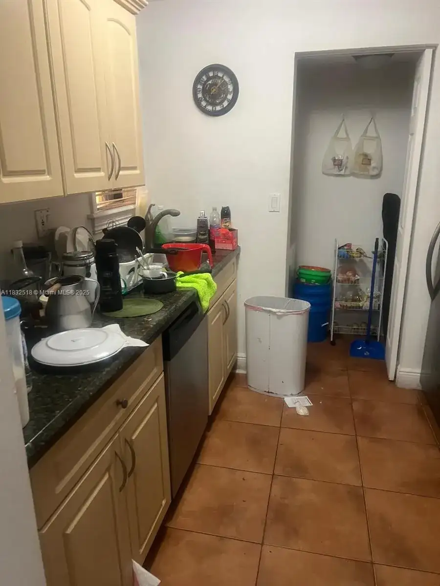 686 NW 114th Ave # 102, Sweetwater FL 33172 photo 2