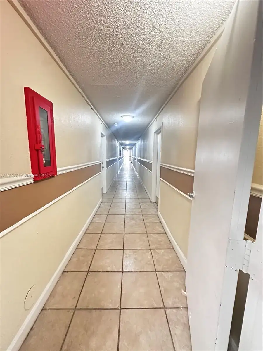 801 NW 47th Ave # 715W, Miami FL 33126 photo 4