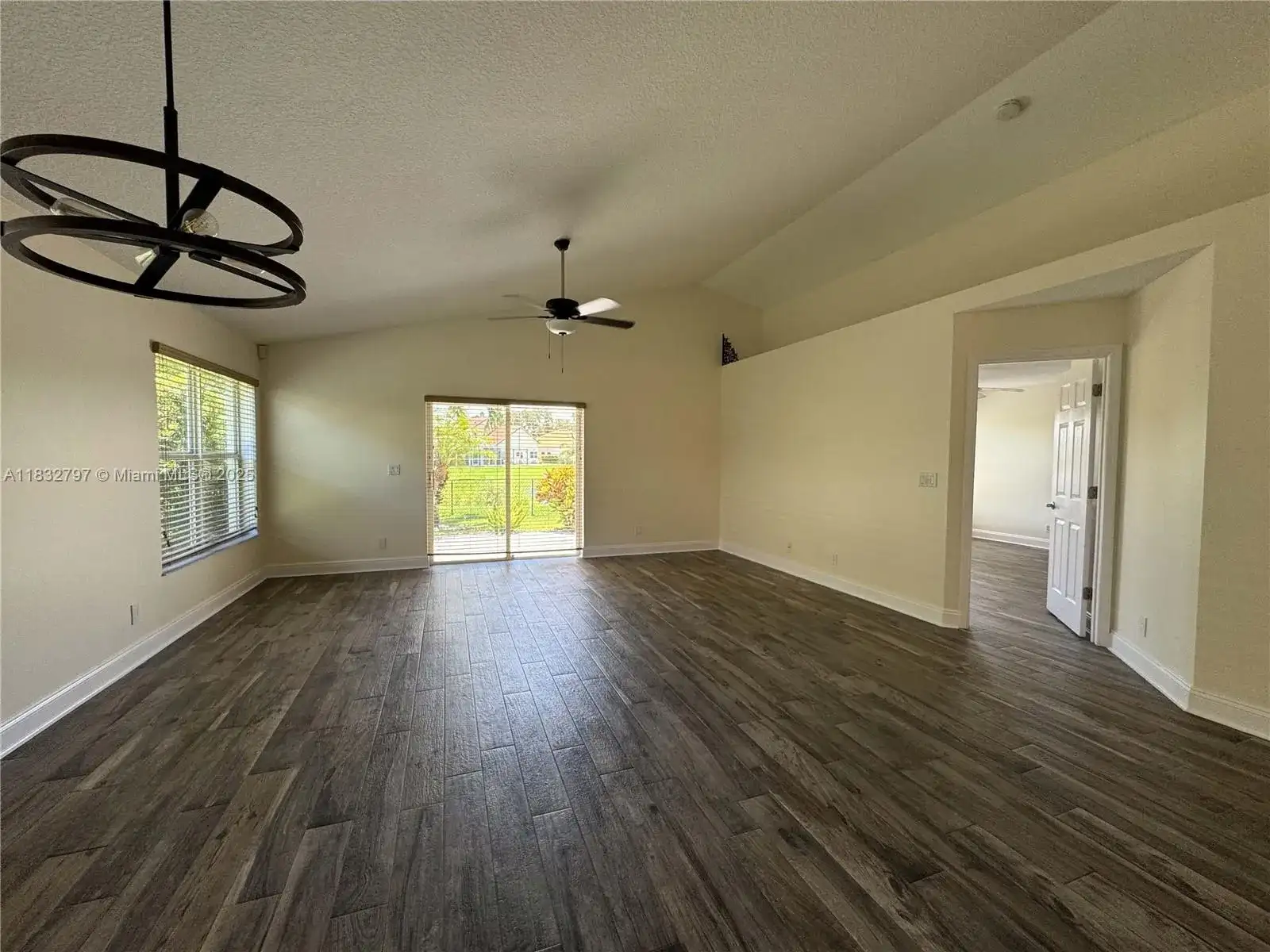 2823 E Lake Park Cir E # 0, Davie FL 33328 photo 3