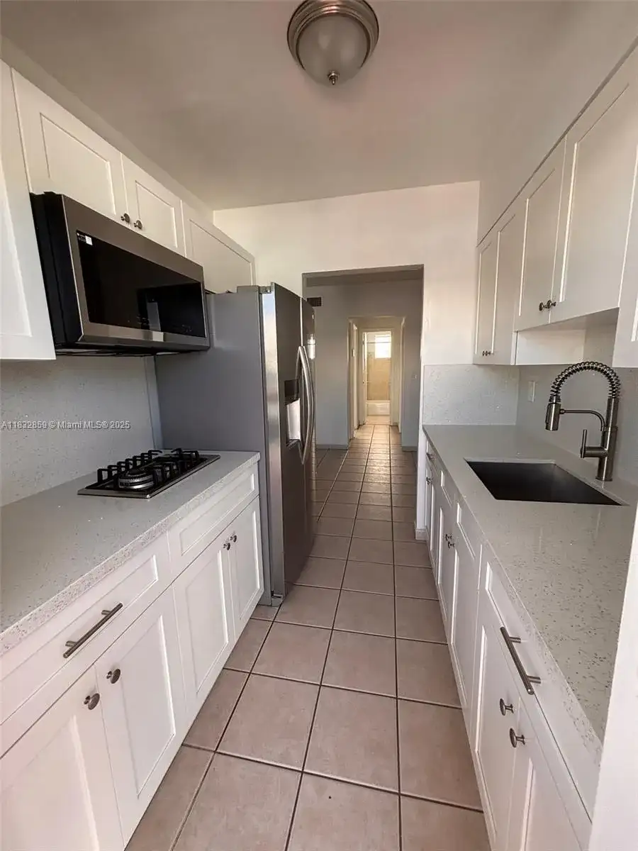 2101 Calais Dr # 7, Miami Beach FL 33141 photo 5