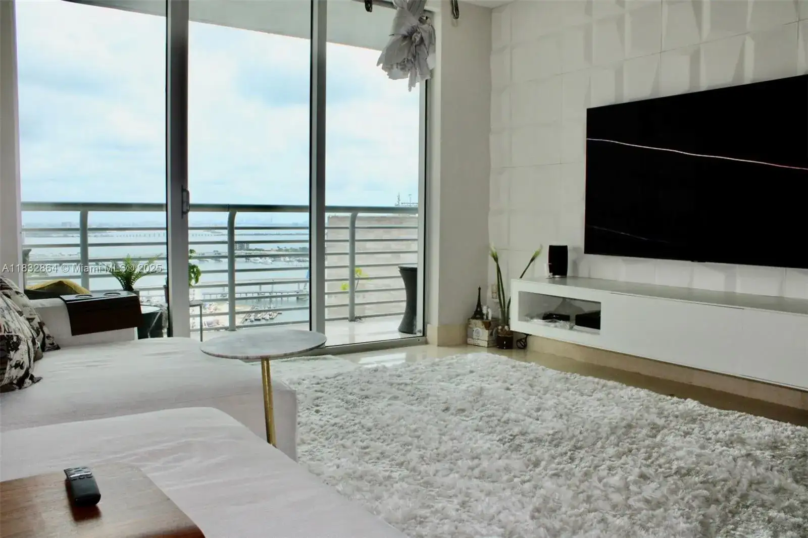 325 S Biscayne Blvd # 3922, Miami FL 33131 photo 5