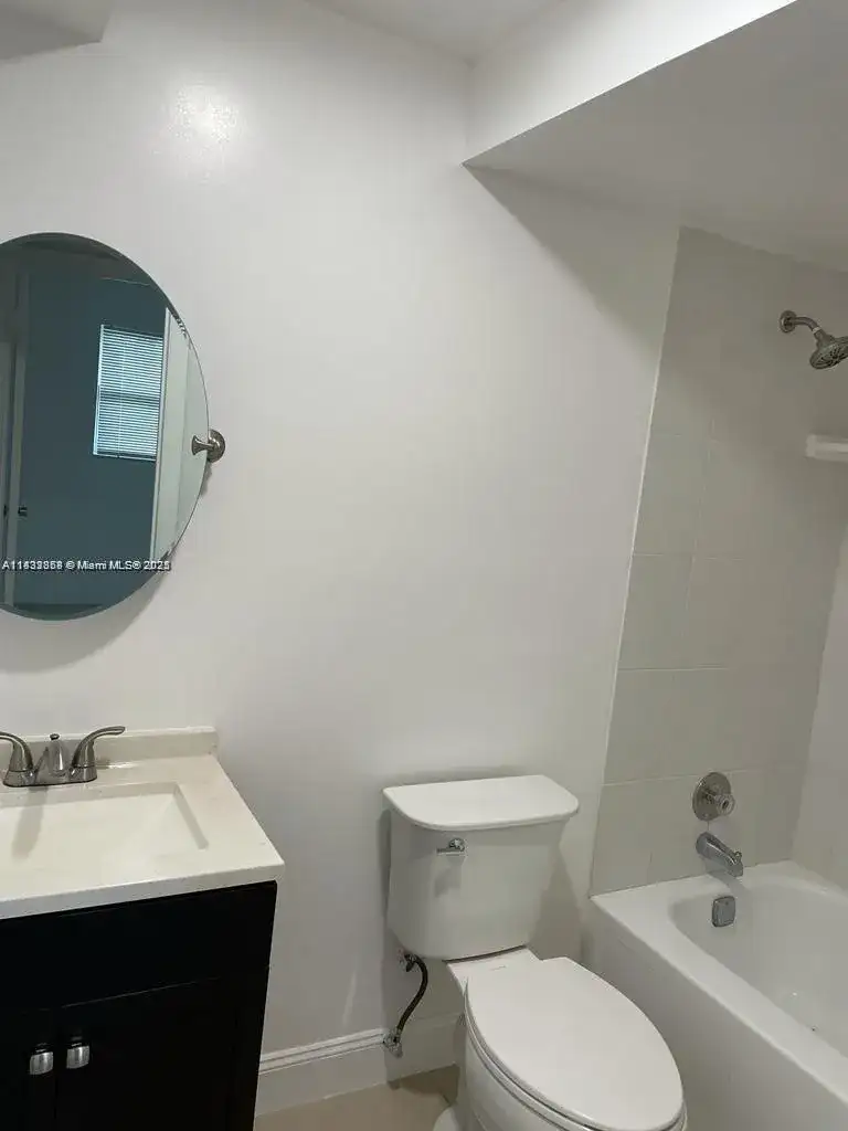 8325 Sunrise Lakes Blvd # 104, Sunrise FL 33322 photo 4