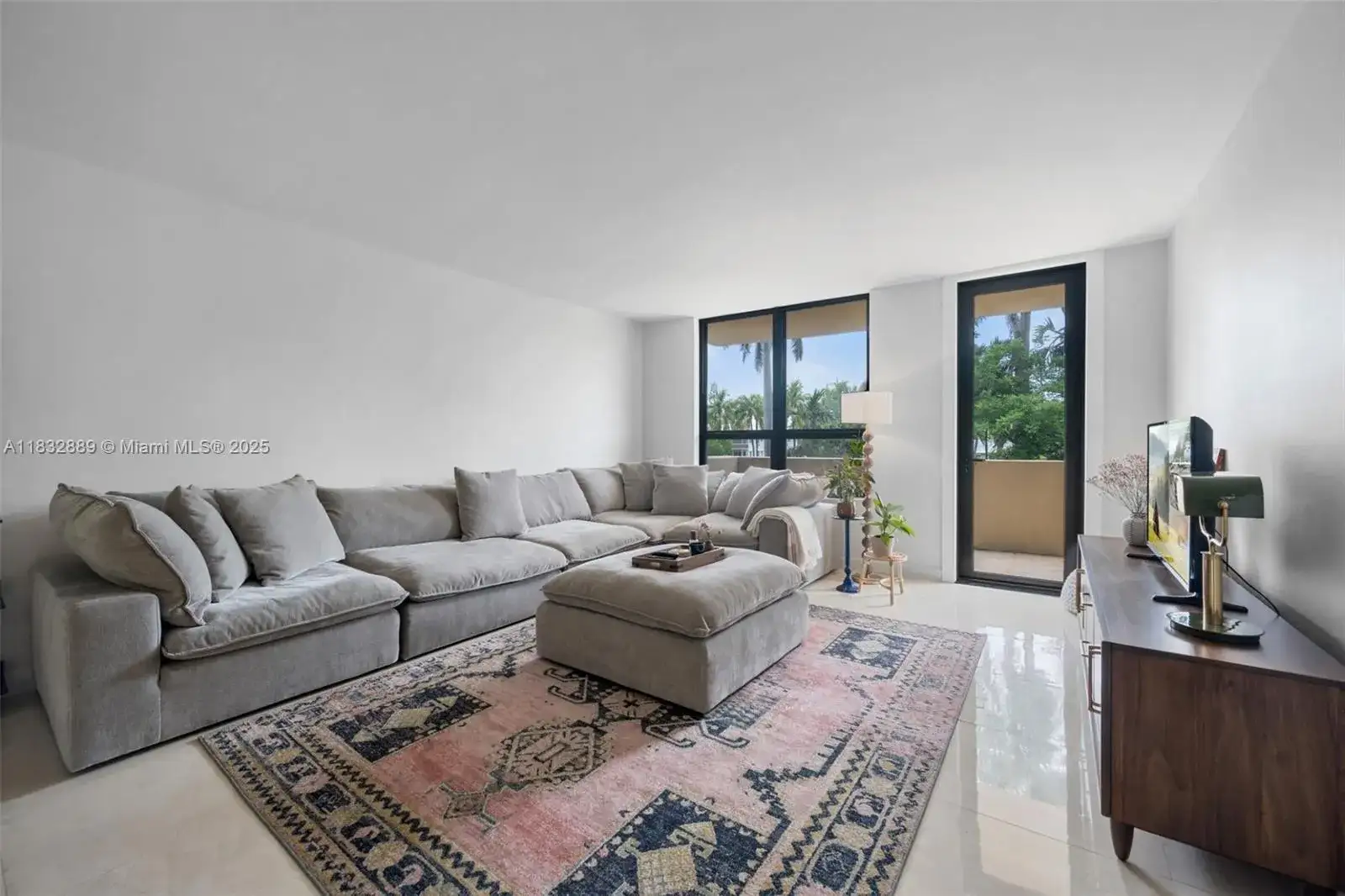 10185 Collins Ave # 306, Bal Harbour FL 33154 photo 2